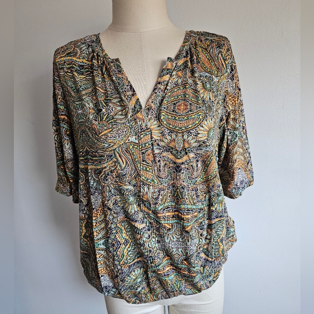 Elegant Paisley Women's Blouse